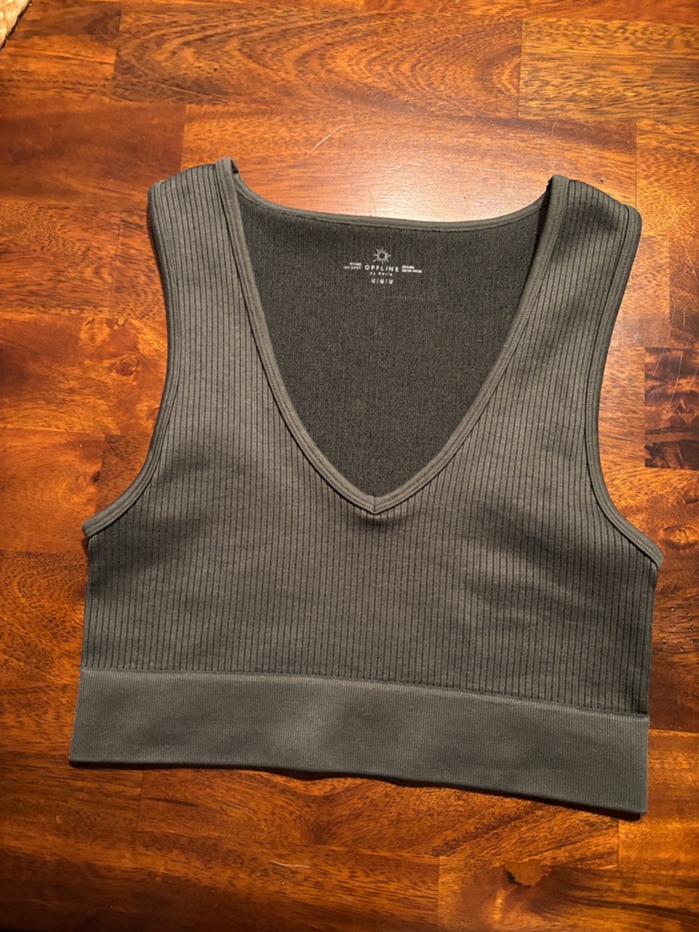 aerie Ribbed V-Neck Crop Sports Bra - Olive green